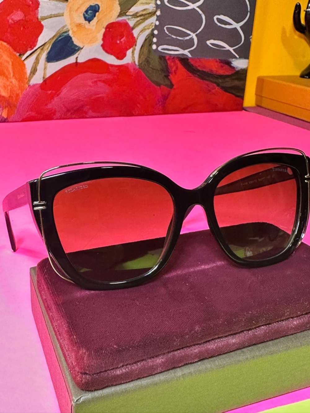 Tiffany & Co. Black Cat-Eye Sunglasses no scratches in great condition - Picture 2 of 12
